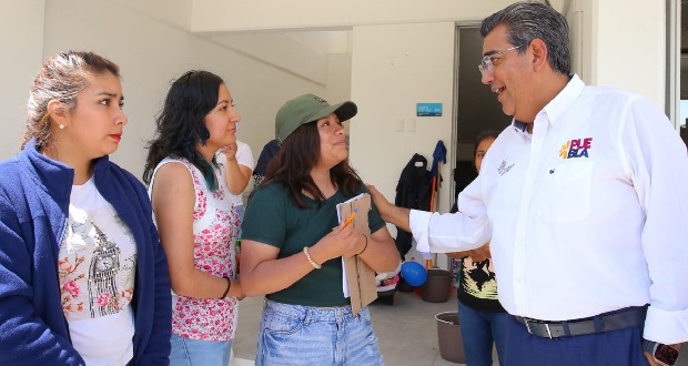 Céspedes inaugura CIS de 42 mdp en Tepeaca; obra de IPN en 2 meses