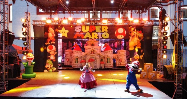 Show de Super Mario divierte a los pequeños en Feria de Cholula