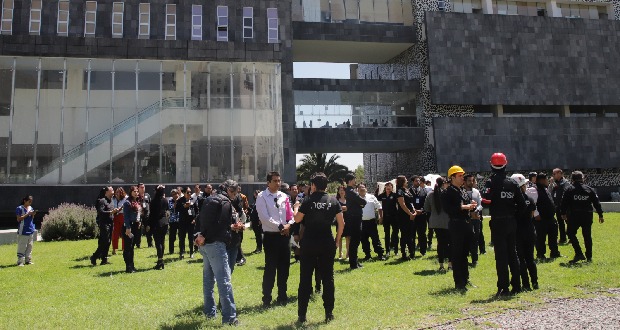 Simulacros refuerzan la cultura de prevención ante un sismo: poblanos