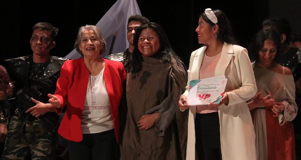 Víctor Puebla, inmortalizado en Festival de Teatro
