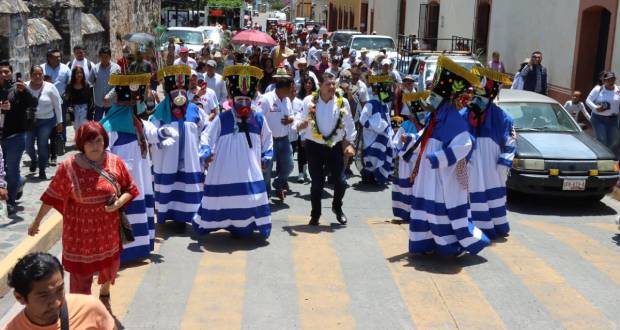 Armenta suma a 4 mil personas a Sembremos Esperanza