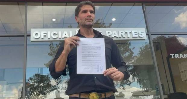 Eduardo Verastegui recibe constancia para ser candidato independiente