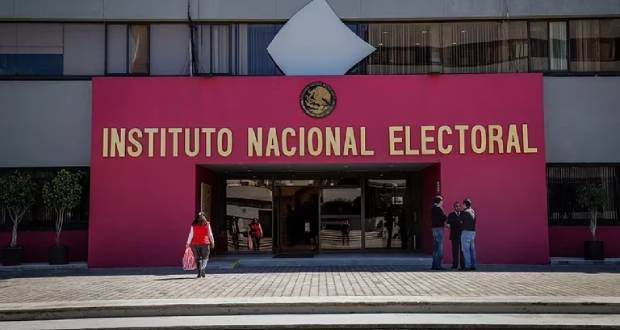 INE prevé realizar tres debates entre aspirantes a la presidencia