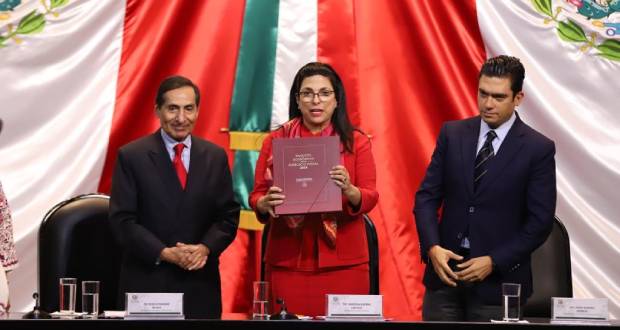 Ramírez de la O entrega el Paquete Económico 2024; gasto de 9 billones