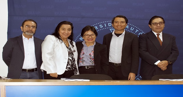 Directora de la Fcfm BUAP ofreció su Tercer Informe de Labores