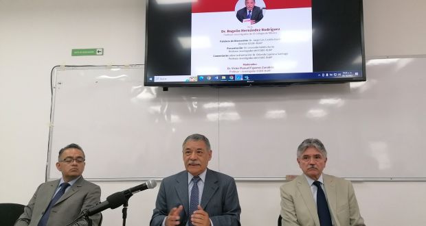 Icgde BUAP ofrece ponencia del investigador Rogelio Hernández