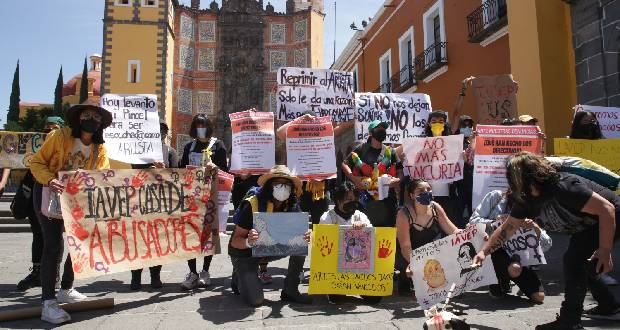 Estudiantes del Iavep pidieron a la SEP que sean cubiertos los espacios de maestros que están pendientes