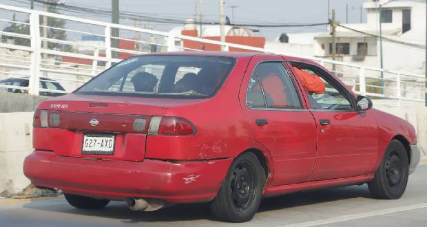Con la operación de la Línea 4, el gobierno de Puebla regulará a más de mil 700 “taxis piratas”.