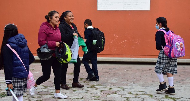 SEP entregará becas en escuelas públicas y privadas, conoce los requisitos