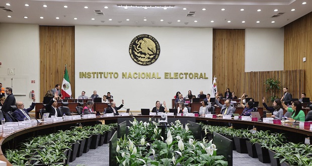 Tras confusión, INE rechaza acuerdo de paridad; volverán a votar. Foto: Especial.
