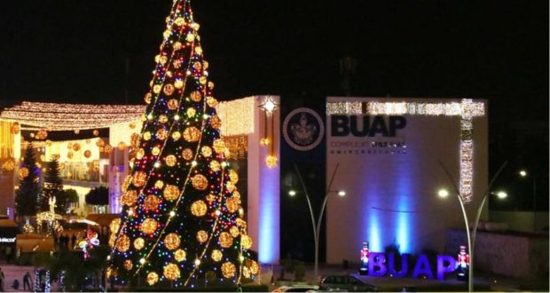 BUAP anuncia cuando se encenderá el Árbol Navideño del CCU 