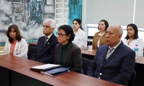 UAP recibe a la Academia Nacional de Medicina