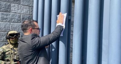 Fiscalía anticorrupción catea oficina de FGE Morelos por "omisión". Foto: Especial.