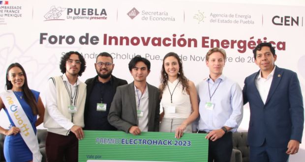 Ganadores del "ElectroHack 2023" obtienen estadías en el extranjero