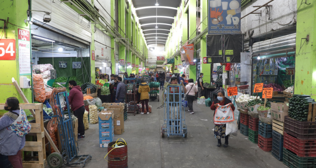 Se registra enfrentamiento entre comerciantes en la Central de Abastos