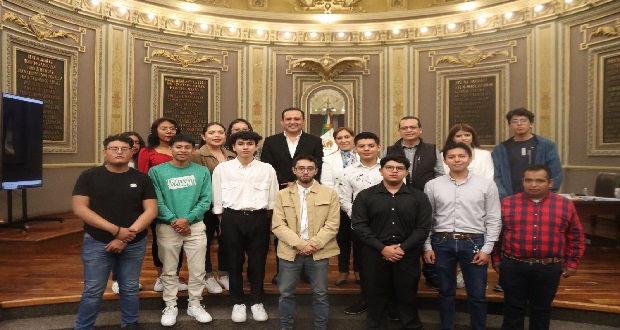 ¡Puertas abiertas! Congreso recibe a estudiantes de BUAP y UAEM. Foto: Congreso del Estado de Puebla.