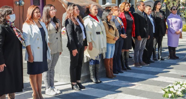 Diputada del Congreso lidera homenaje en el Día Internacional del Migrante