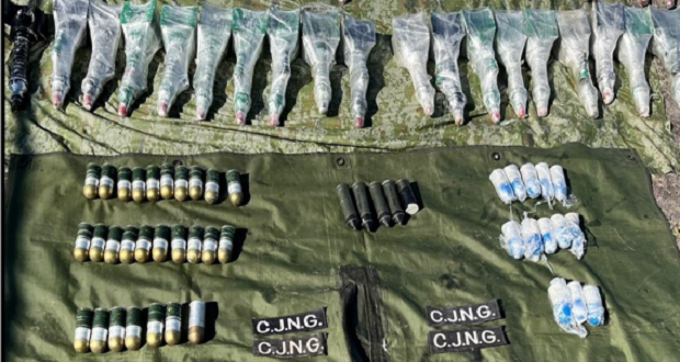 Ejército y FGR aseguran armamento, un inmueble y un vehículo en Jalisco. Foto: Especial.