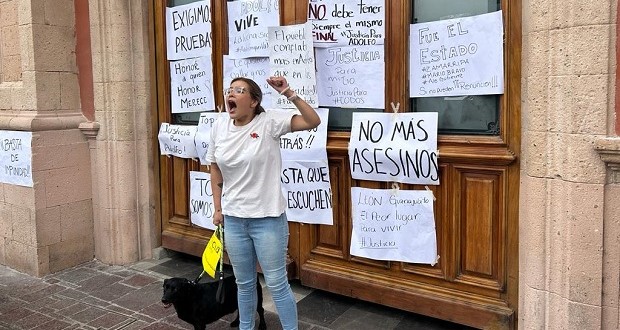 Familiares y activistas demandan justicia por asesinato del activista Adolfo Enríquez. Foto: X / Plataforma por la Paz y la Justicia Guanajuato.