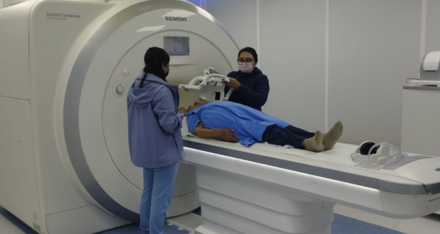 Con nuevo resonador magnético, Issste Puebla beneficia a un millón de derechohabientes