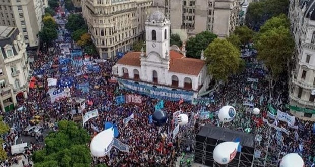 Sindicatos argentinos preparan paro nacional en rechazo a leyes de Milei. Foto: Redes sociales.