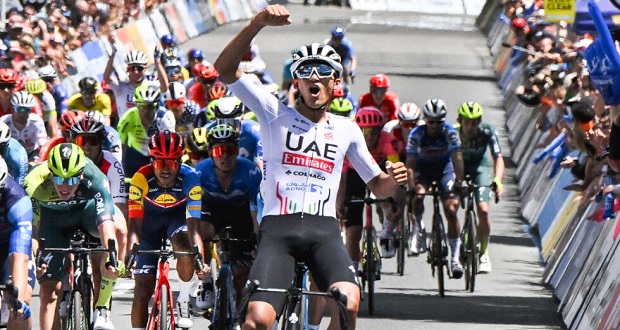 Isaac del Toro, ciclista mexicano, gana etapa en Australia