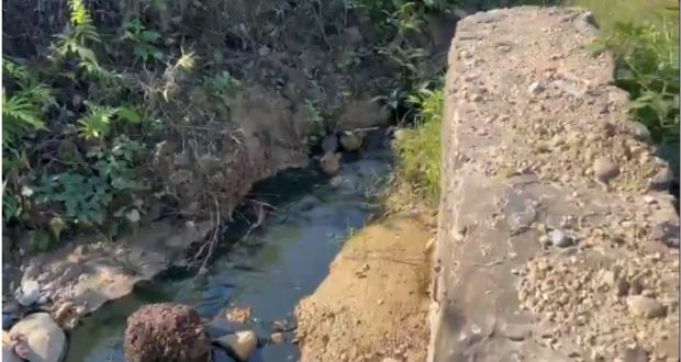 En Francisco Mena, derrame de petróleo que contamina agua de consumo humano