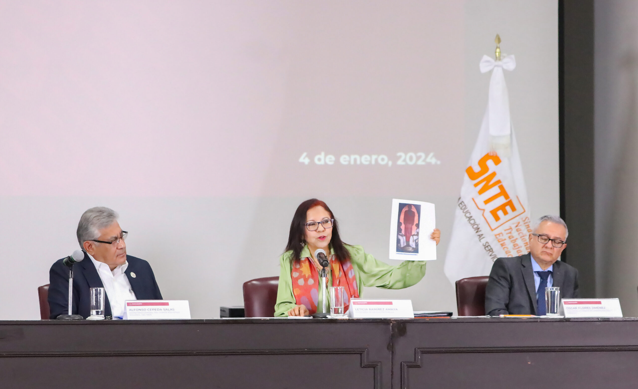 SNTE demanda despliegue salarial; SEP atiende Pliego Nacional 2024. Foto: Especial.