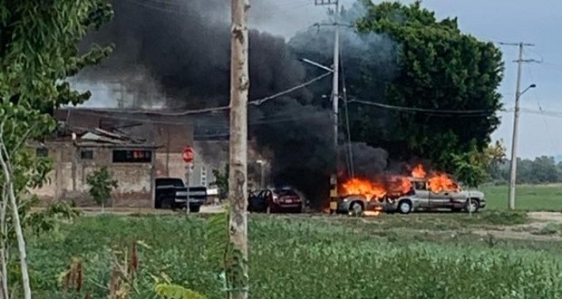 Tras la presunta detención de líder, criminales realizan quemas en Celaya. Foto: Redes sociales.