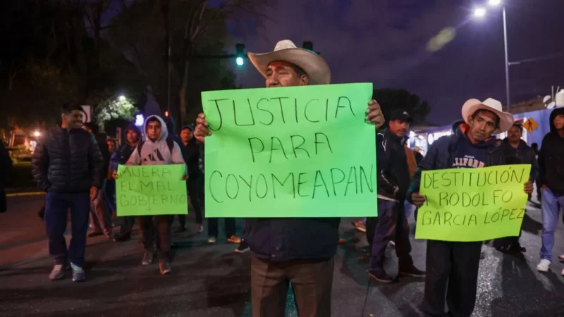 Alcalde y regidores de Coyomeapan aceptan separarse del cargo Aquino