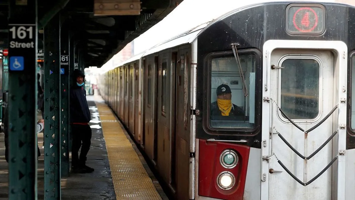 Poblano fallece en metro de Nueva York por bala perdida en tiroteo