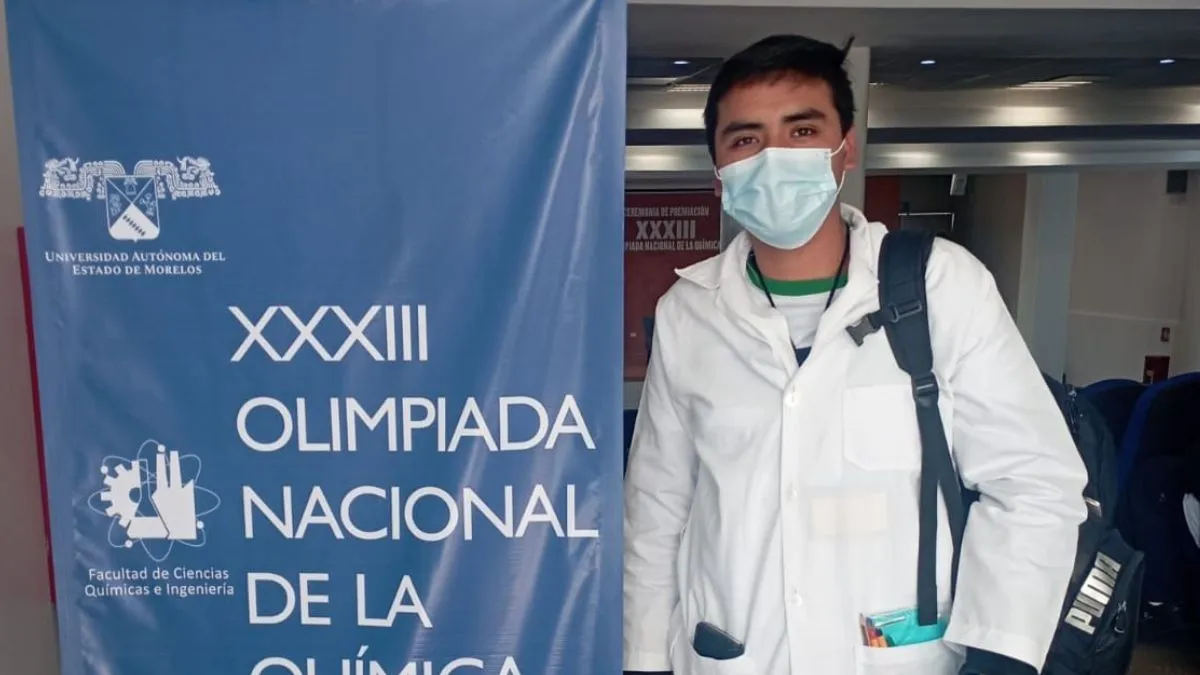 Erick Sergio, alumno Cobaep, obtiene bronce en olimpiada nacional de química