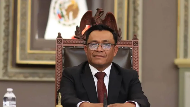 Garmendia electo presidente del Congreso de Puebla; 6 diputados se van