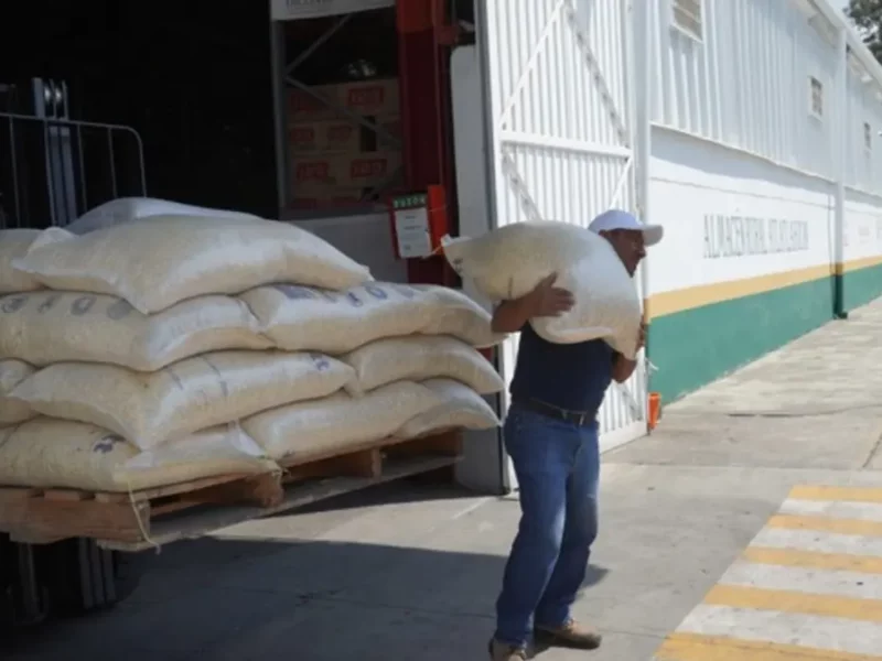 En Puebla, Agricultura entrega fertilizantes a 120 mil productores