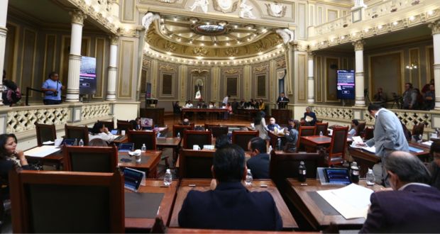 Buscan capacitar en plataformas digitales a profesores de Puebla