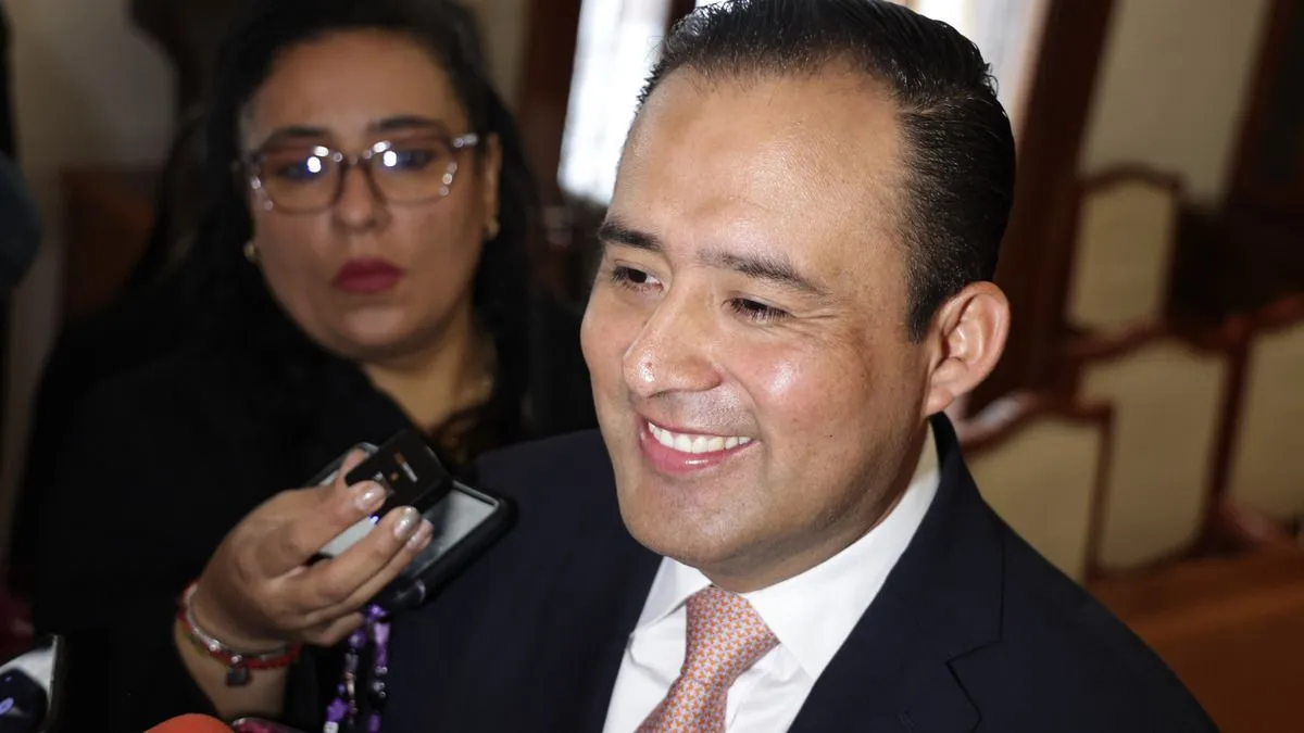 Tras candidatura con Morena, Castillo pedirá licencia en Congreso a fin de mes