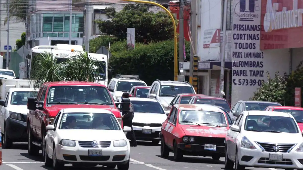 Por no pagar control vehicular en Puebla multa, de $2,074; último día, 1 de abril