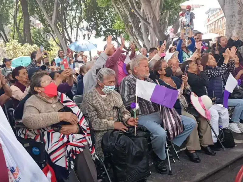 Así vivieron religiosos procesión de Viernes Santo en Centro Histórico de Puebla