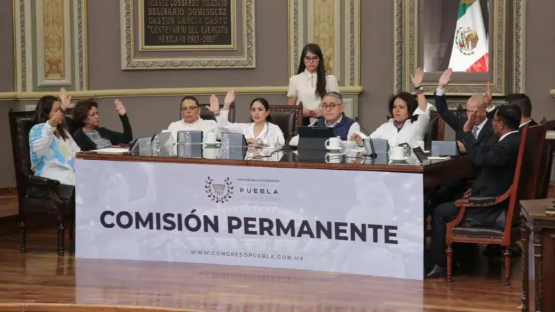En Congreso de Puebla, amplían licencias a 5 diputados sin partido