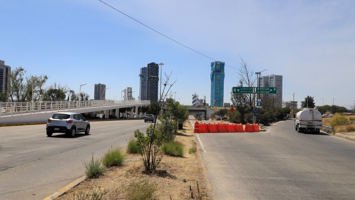 Cerrarán lateral de la Atlixcáyotl con sentido a Puebla del 18 al 26 de marzo