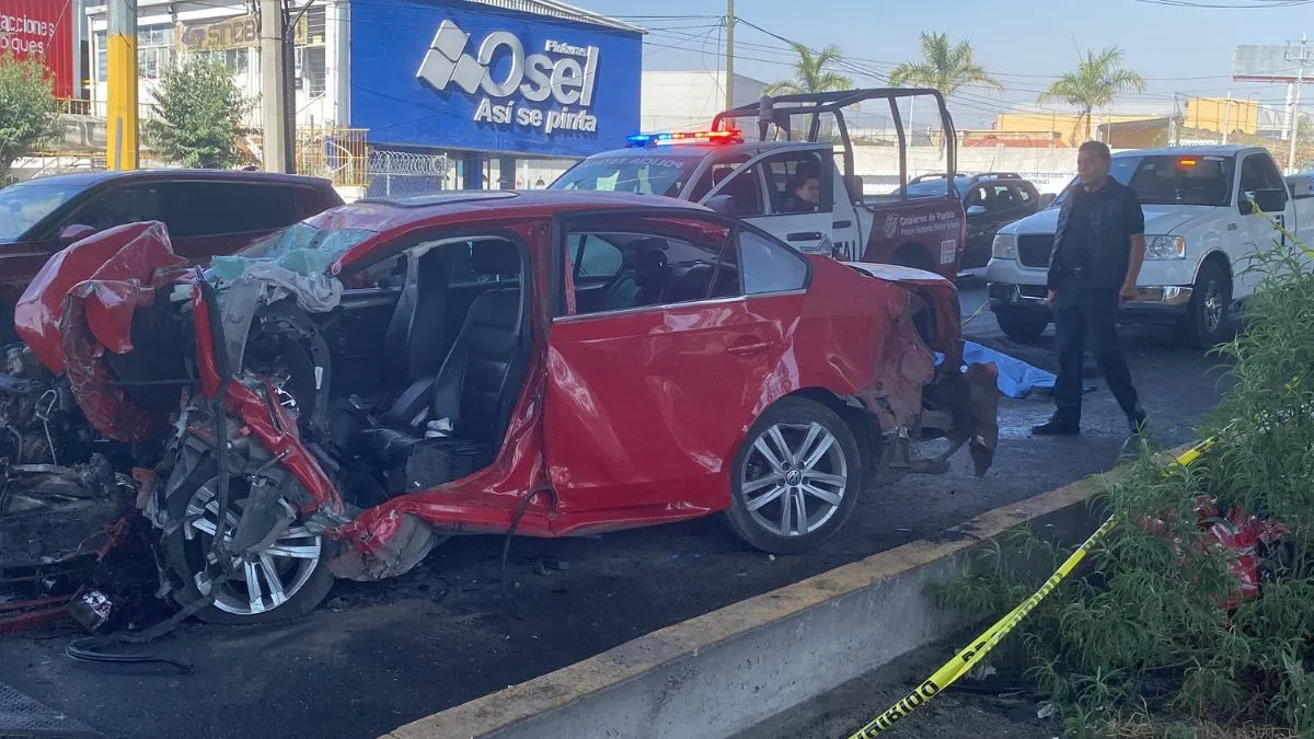 Fallecen 2 personas tras accidente en la autopista México-Puebla
