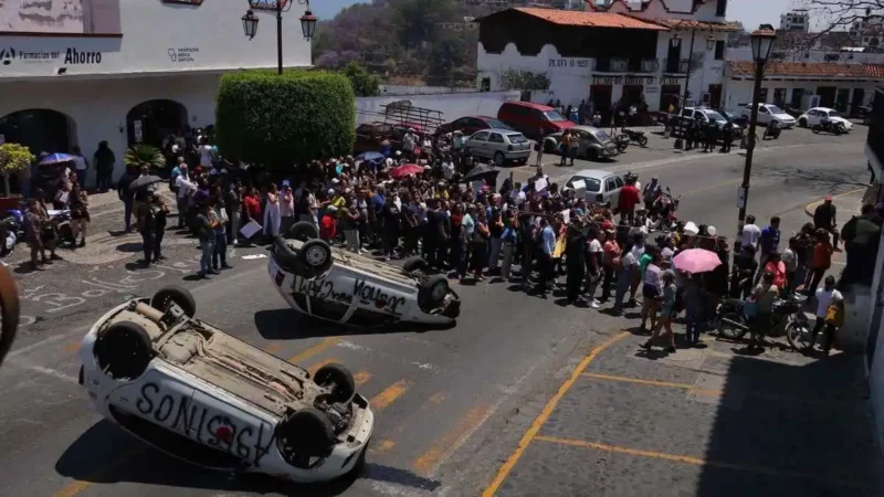 Tras linchamiento, muere mujer implicada en el asesinato de Camila en Taxco