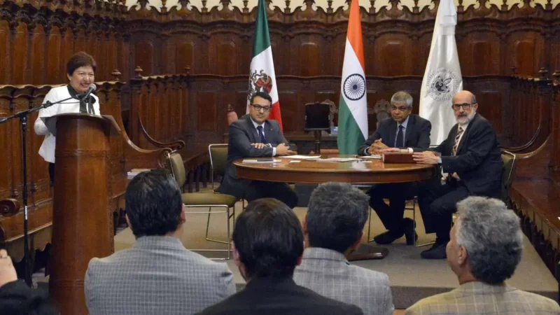 Rectora de BUAP se reúne con embajador de India en México