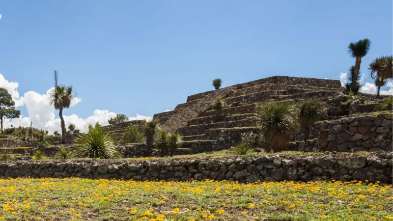 Descubre en Puebla, Cantona, la zona arqueológica más grande del país