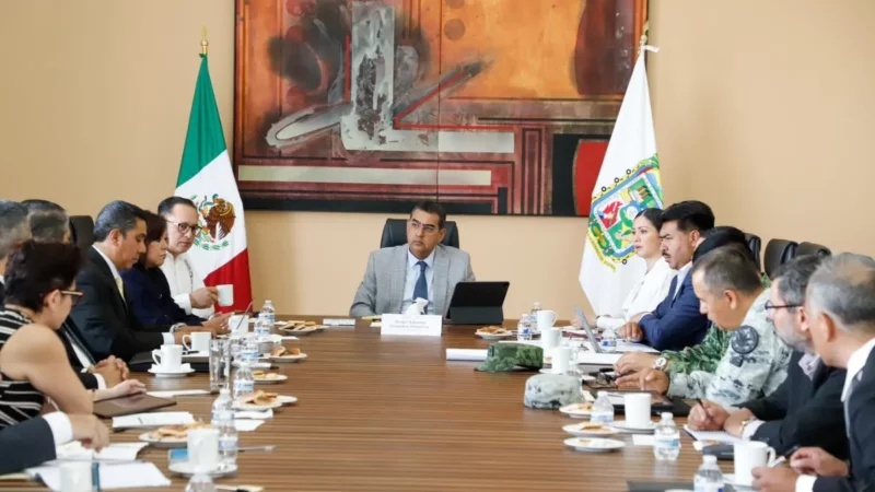Gobierno de Puebla asigna elementos a Riestra para seguridad; pide dar pruebas