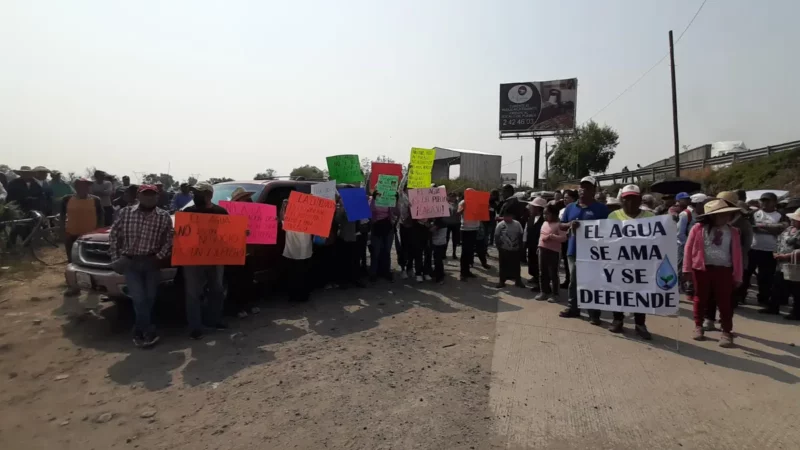 Cierran la México-Puebla por perforación de pozos en Xoxtla; Segob analiza caso
