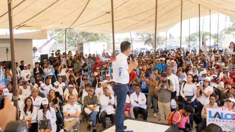 Lalo Rivera propone tarjeta para acceso a servicios médicos en Puebla