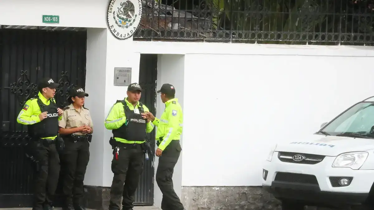 México solicitará a ONU suspender a Ecuador por asalto a embajada