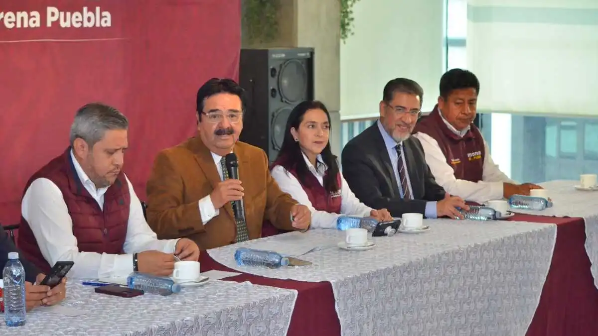 Morena en Puebla exhibe audio sobre coacción del voto en Aquixtla
