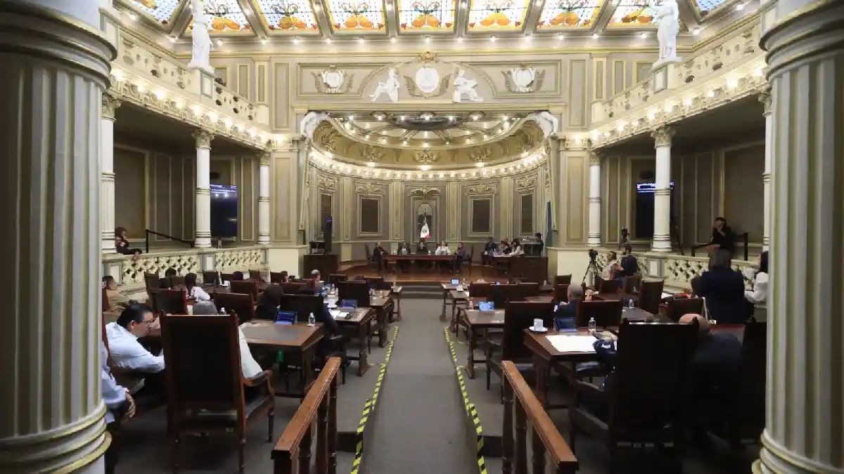 Se integran cuatro diputados a la LXI Legislatura